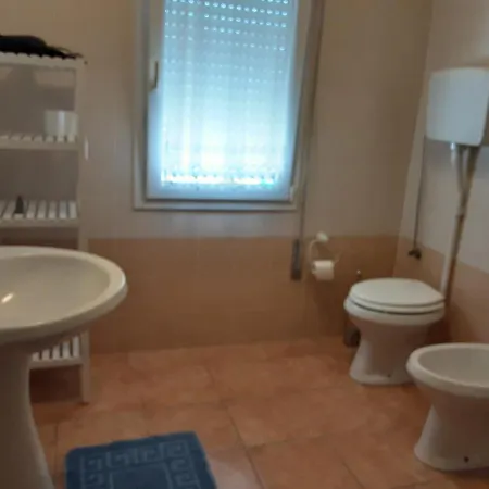 Locazione Menini - Camere Zona Stazione-2